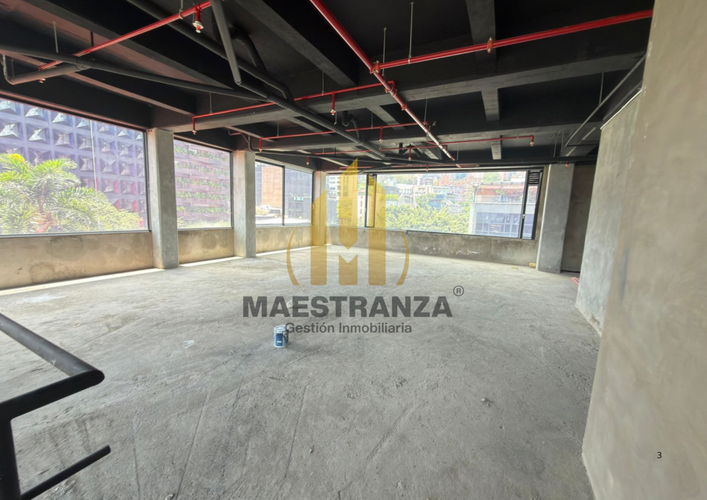 Local en arriendo en El Poblado, Medellín, 418 m² · foto 4 de 13