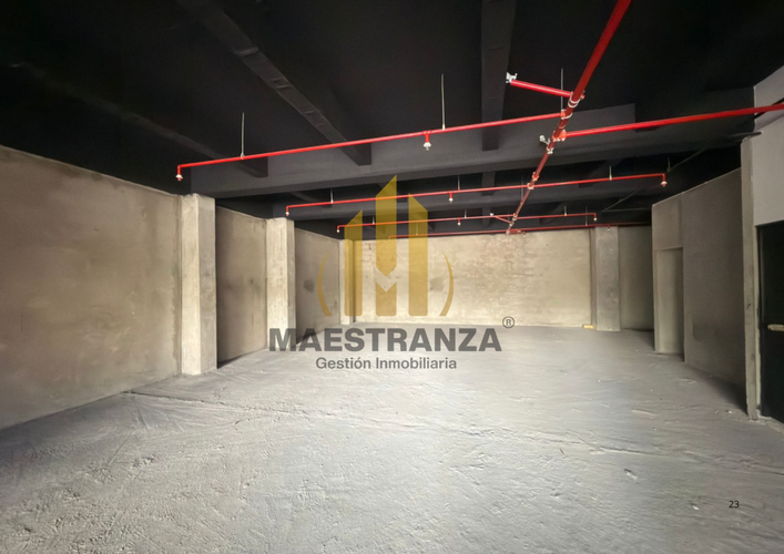 Local en arriendo en El Poblado, Medellín, 243 m² · foto 3 de 22