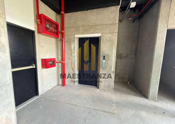 Local en arriendo en El Poblado, Medellín, 243 m² · foto 6 de 22