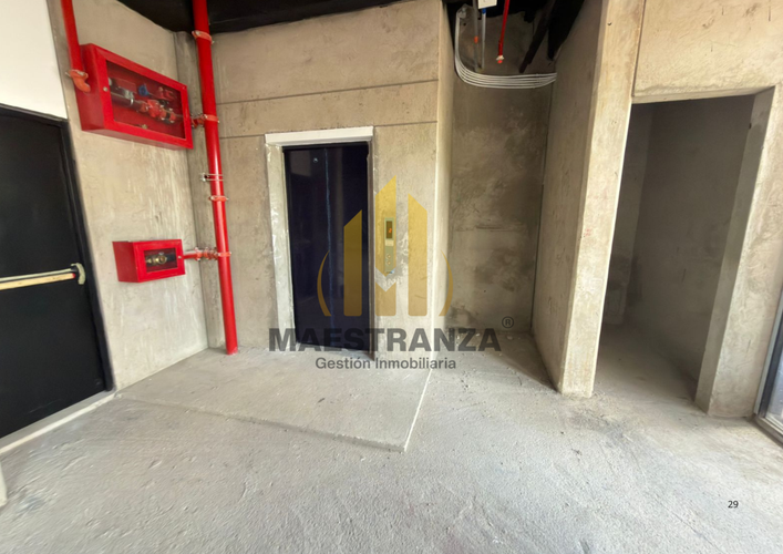 Local en arriendo en El Poblado, Medellín, 243 m² · foto 13 de 19