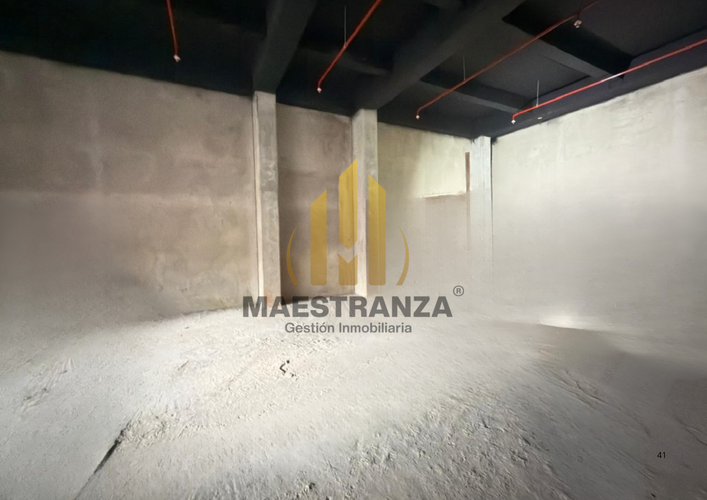 Local en arriendo en El Poblado, Medellín, 261 m² · foto 3 de 12