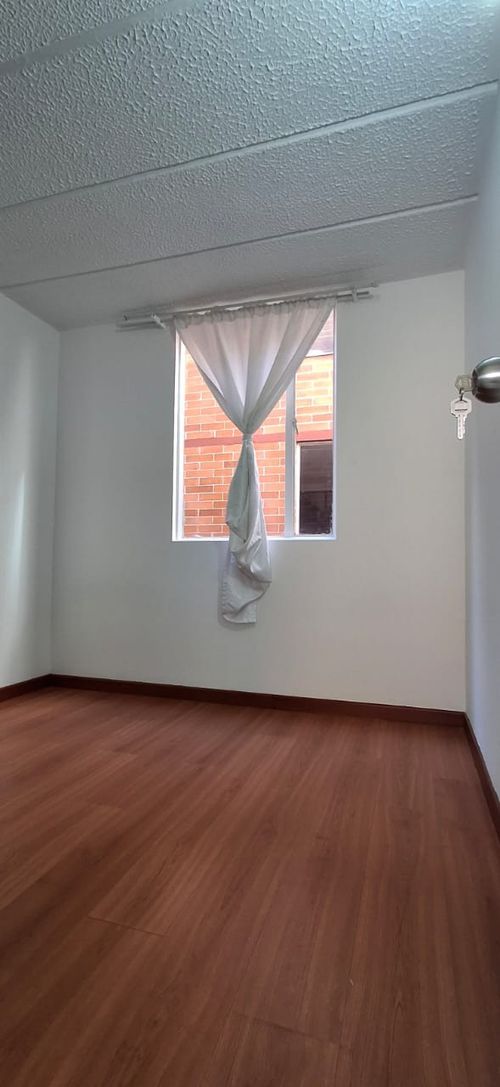 Apartamento de 3 alcobas en venta en Verbenal San Antonio, Bogotá, 55 m² · foto 3 de 24