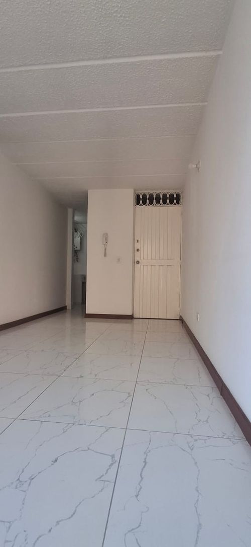 Apartamento de 3 alcobas en venta en Verbenal San Antonio, Bogotá, 55 m² · foto 16 de 24