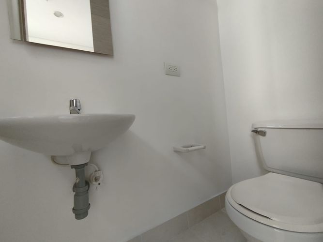 Apartamento de 3 alcobas en arriendo en Lalinde, Medellín, 148 m² · foto 10 de 20