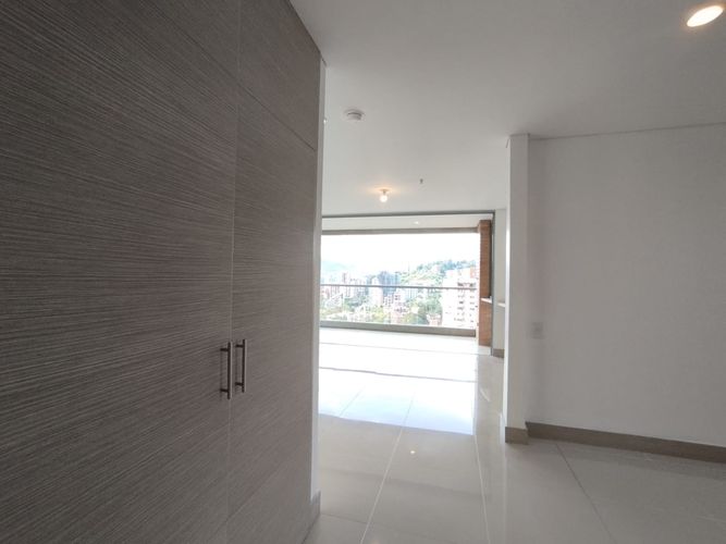 Apartamento de 3 alcobas en arriendo en Lalinde, Medellín, 148 m² · foto 14 de 20