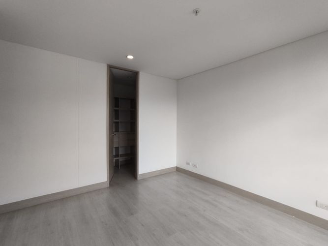 Apartamento de 3 alcobas en arriendo en Lalinde, Medellín, 148 m² · foto 18 de 20