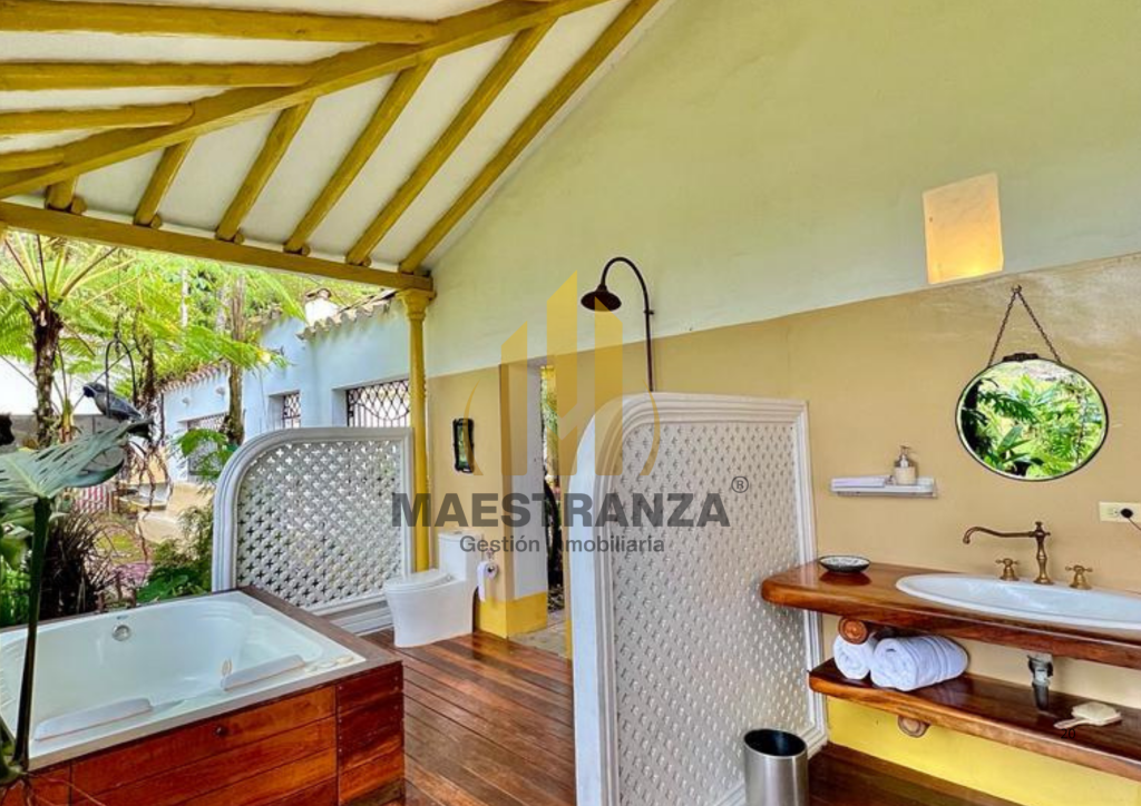 Casa en arriendo en El Tesoro, Medellín · foto 2 de 23