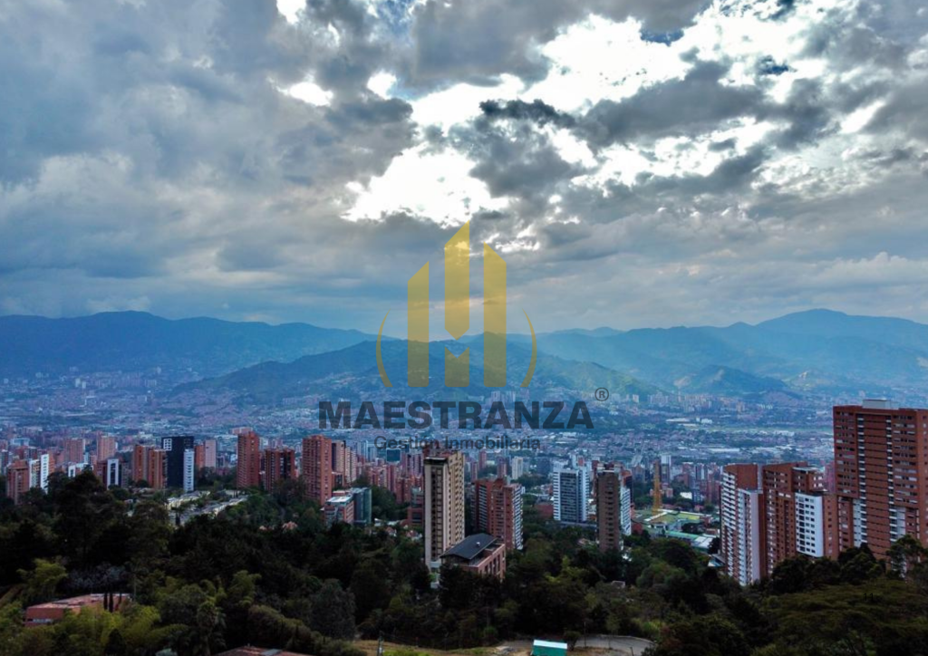 Casa en arriendo en El Tesoro, Medellín · foto 15 de 23