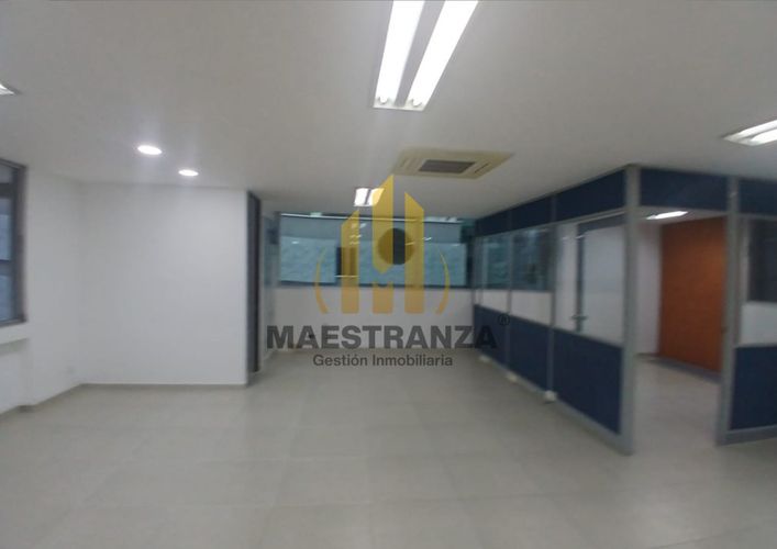 Oficina en arriendo en Los Balsos, Medellín, 93 m² · foto 2 de 9