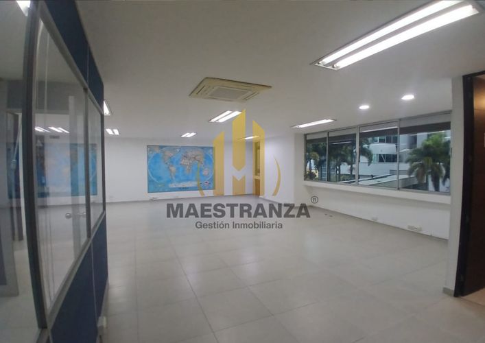 Oficina en arriendo en Los Balsos, Medellín, 93 m² · foto 7 de 9