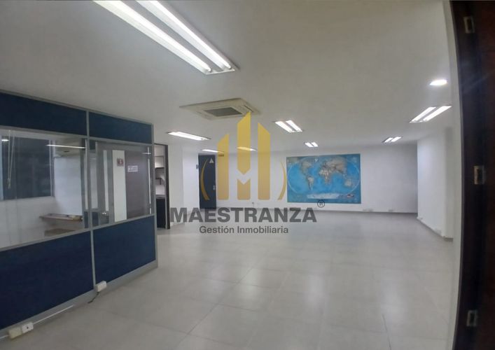 Oficina en arriendo en Los Balsos, Medellín, 93 m² · foto 8 de 9