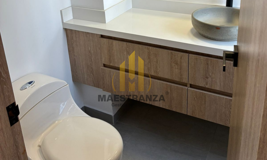 Apartamento en arriendo en El Poblado, Medellín · foto 9 de 12