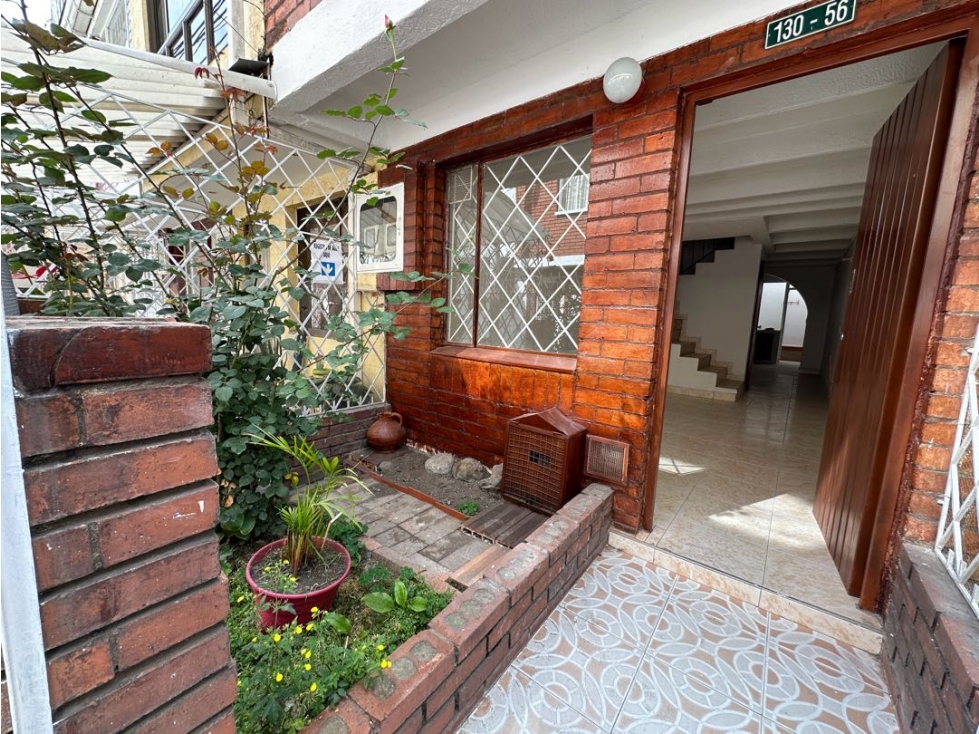 Casa en venta en Costa Azul, Bogotá · foto 2 de 24