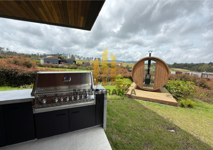 Casa de 5 alcobas en venta en Las Palmas, Envigado, 460 m² · foto 8 de 24