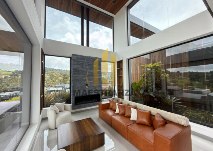 Casa de 5 alcobas en venta en Las Palmas, Envigado, 460 m² · foto 11 de 24