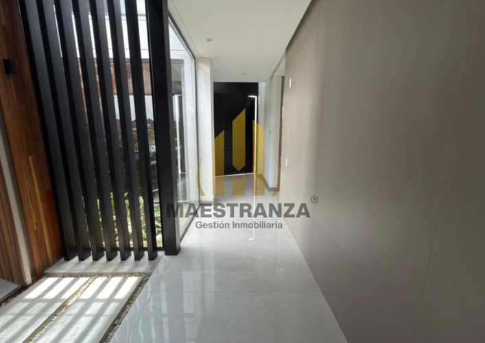 Casa de 5 alcobas en venta en Las Palmas, Envigado, 460 m² · foto 19 de 24