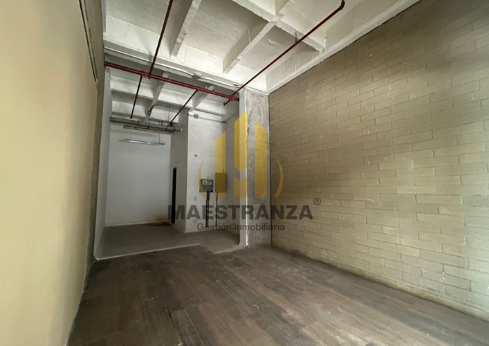 Local en arriendo en La Aguacatala, Medellín, 43 m² · foto 3 de 5