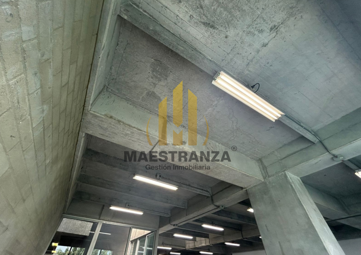 Oficina en arriendo en Guayabal, Medellín, 214 m² · foto 7 de 9
