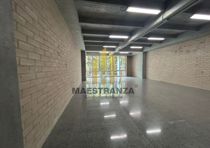 Oficina en arriendo en El Poblado, Medellín, 178 m² · foto 3 de 6