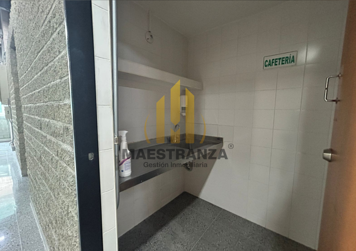 Oficina en arriendo en El Poblado, Medellín, 178 m² · foto 6 de 6