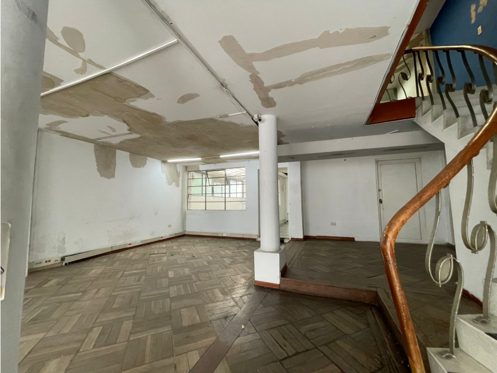 Casa en venta en Parque Simon Bolivar, Bogotá · foto 2 de 24