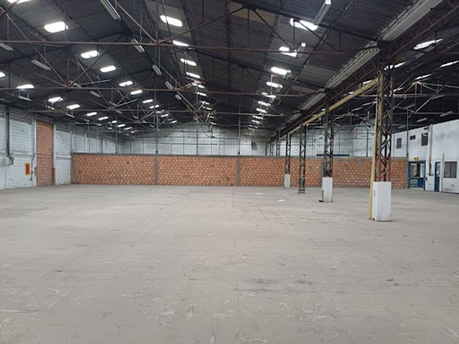Bodega en arriendo en Cazuca, Soacha, 2300 m² · foto 3 de 8