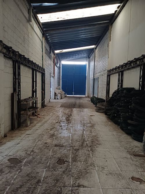 Bodega en arriendo en Cazuca, Soacha, 2300 m² · foto 4 de 8