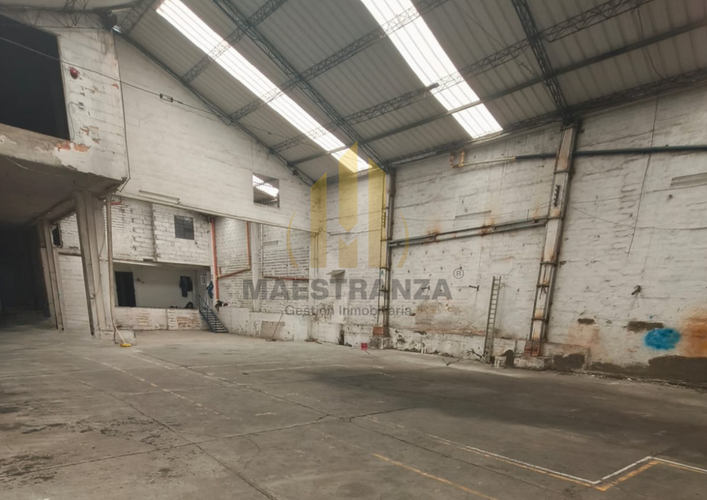 Bodega en venta en Las Americas, Itagüí, 1370 m² · foto 9 de 21