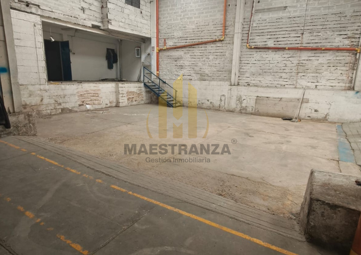 Bodega en venta en Las Americas, Itagüí, 1370 m² · foto 11 de 21