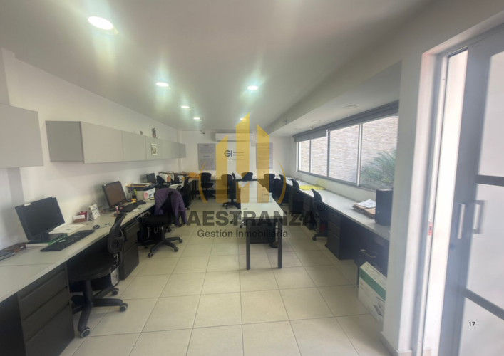 Oficina en venta en Suramericana, Medellín, 351 m² · foto 16 de 24