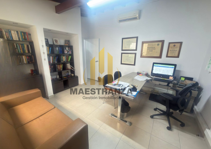 Oficina en venta en Suramericana, Medellín, 351 m² · foto 18 de 24