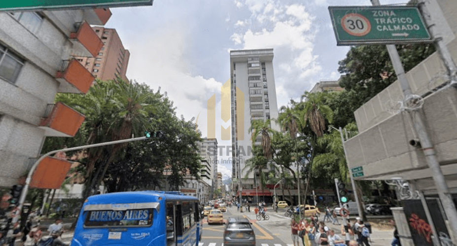 Local en venta en La Candelaria, Medellín, 92 m² · foto 9 de 10