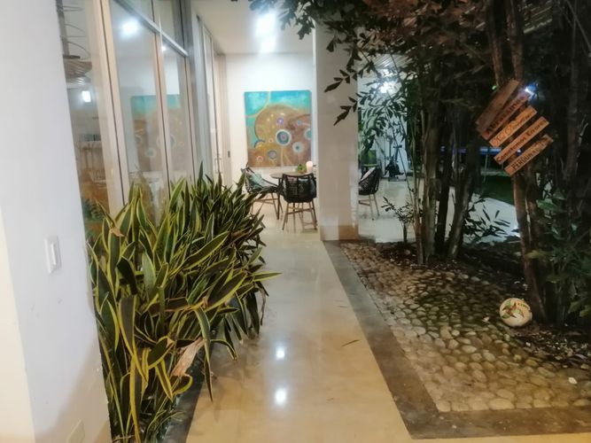 Casa de 3 alcobas en venta en Ciudad Jardin, Cali, 550 m² · foto 2 de 24