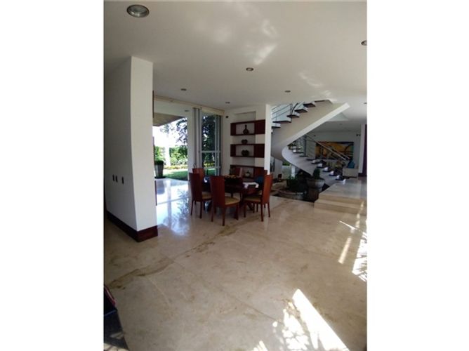 Casa de 3 alcobas en venta en Ciudad Jardin, Cali, 550 m² · foto 7 de 24