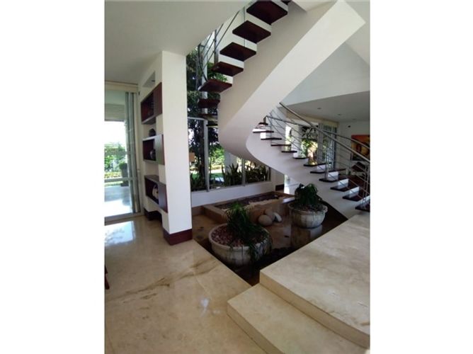 Casa de 3 alcobas en venta en Ciudad Jardin, Cali, 550 m² · foto 10 de 24