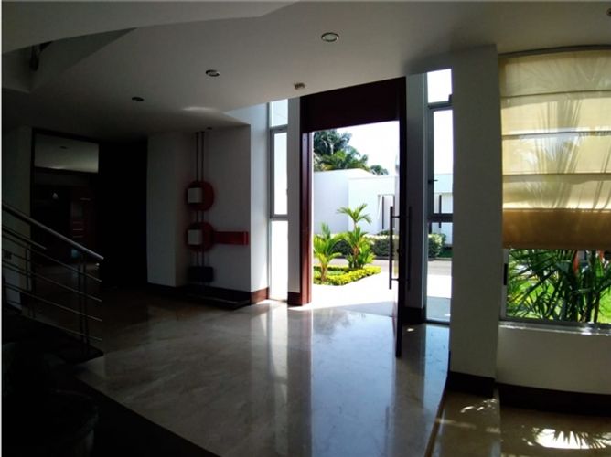 Casa de 3 alcobas en venta en Ciudad Jardin, Cali, 550 m² · foto 18 de 24