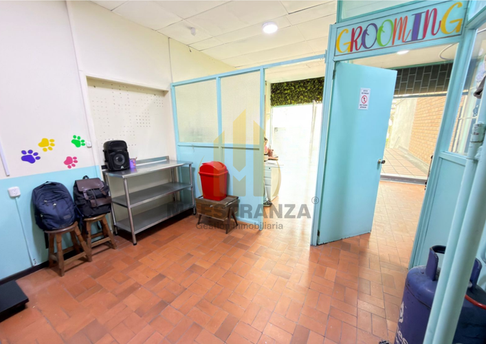 Local en venta en Los Colores, Medellín, 35 m² · foto 8 de 13