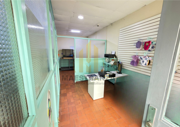 Local en venta en Los Colores, Medellín, 35 m² · foto 12 de 13
