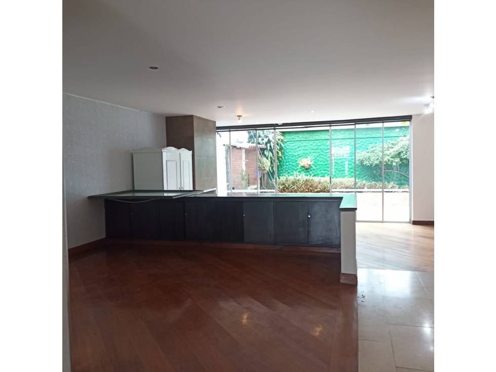 Casa en venta en Santa Paula, Bogotá · foto 3 de 23