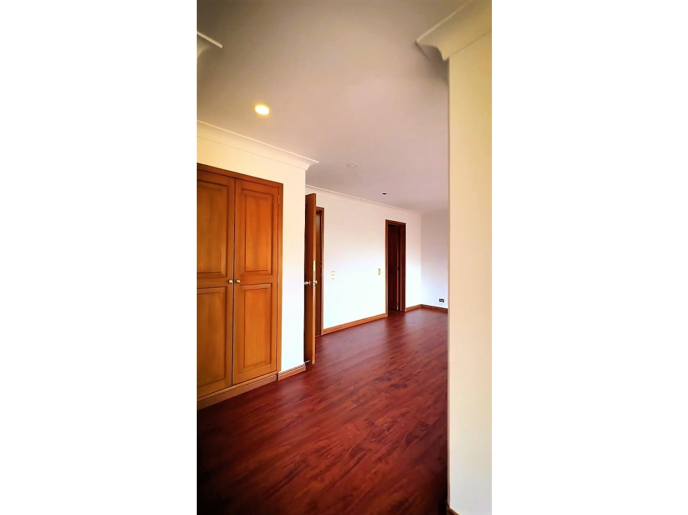 Apartamento en venta en Los Rosales, Bogotá · foto 19 de 24