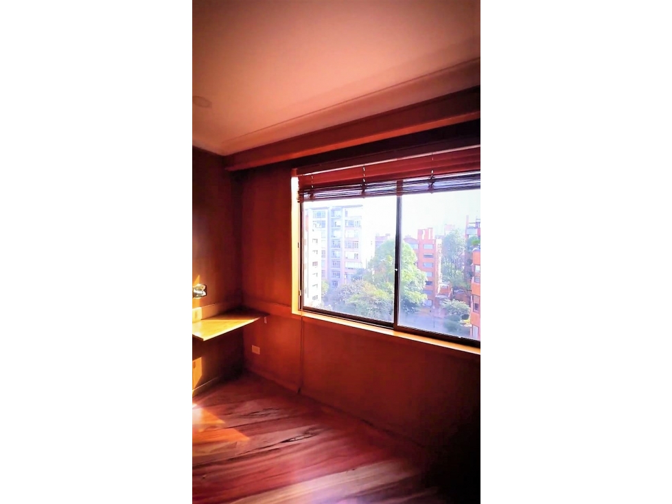 Apartamento en venta en Los Rosales, Bogotá · foto 22 de 24