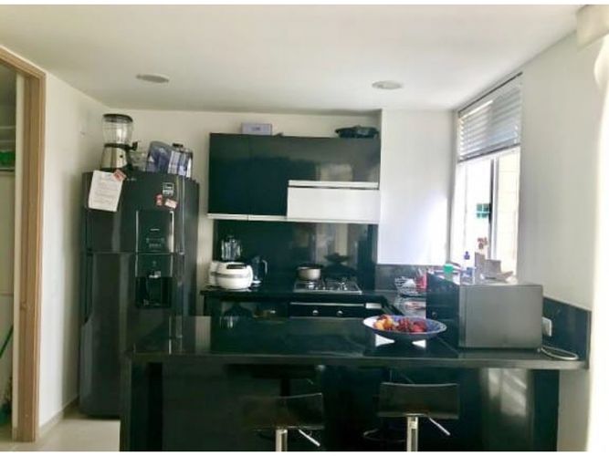 Apartamento de 2 alcobas en venta en Neiva, 78 m² · foto 2 de 12