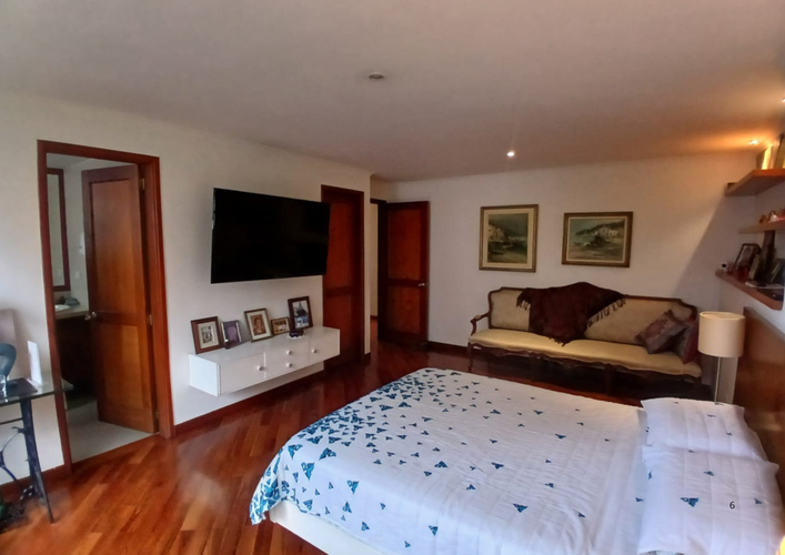 Apartamento de 3 alcobas en arriendo en El Tesoro, Medellín, 240 m² · foto 9 de 24