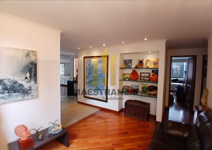 Apartamento de 3 alcobas en arriendo en El Tesoro, Medellín, 240 m² · foto 12 de 24