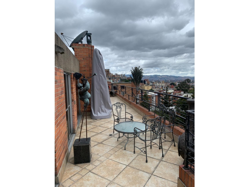 Apartamento en venta en Los Rosales, Bogotá · foto 13 de 22
