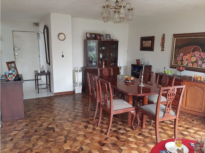 Casa de 4 alcobas en venta en Canodromo, Bogotá, 292 m² · foto 2 de 17