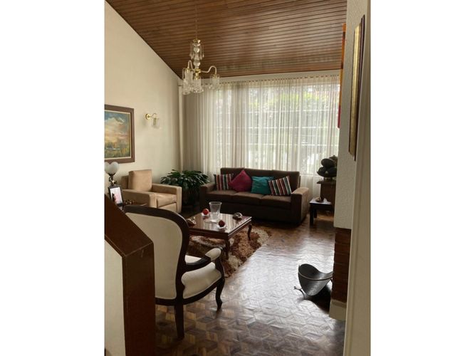 Casa de 4 alcobas en venta en Canodromo, Bogotá, 292 m² · foto 3 de 17