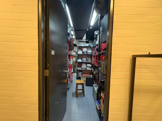 Local en arriendo en La Candelaria, Medellín, 115 m² · foto 10 de 11