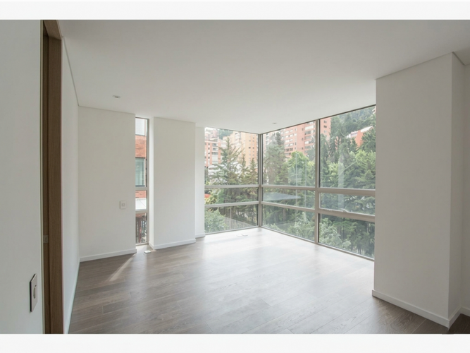 Apartamento de 2 alcobas en venta en La Cabrera, Bogotá, 150 m² · foto 2 de 22