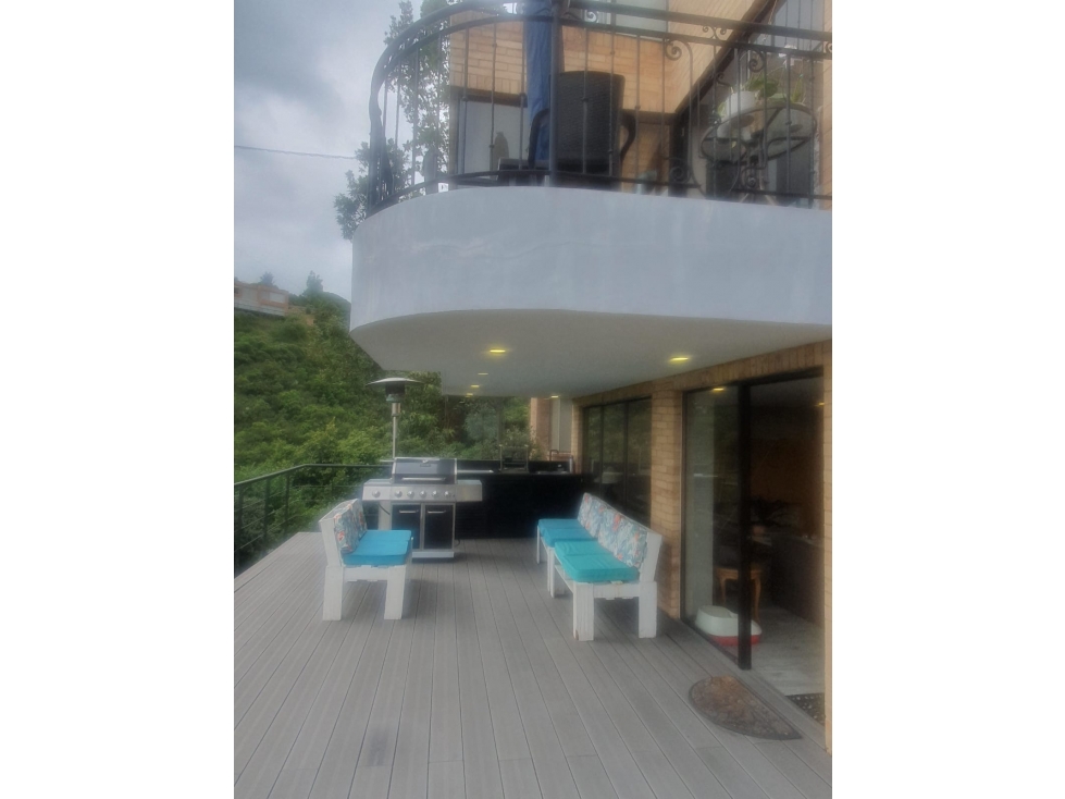 Casa de 4 alcobas en venta en Aposentos, Sopó, 330 m² · foto 13 de 22